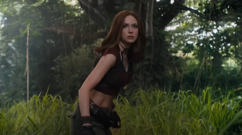 Karen Gillan wird noch immer für ihr Jumanji-Outfit kritisiert Karen Gillan wird noch immer für ihr Jumanji-Outfit kritisiert