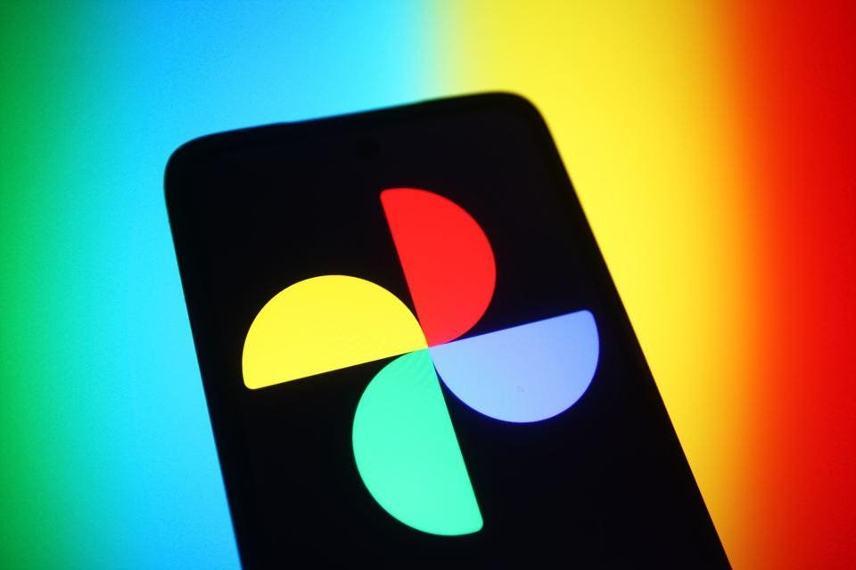 Google Fotos führt dialogbasierte KI-Bearbeitung mit Gemini und C2PA-Transparenz im Pixel 10 ein