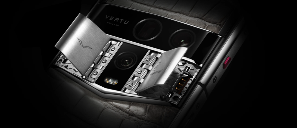 Vertu Agent Q: Wenn Technik zur Zeremonie wird Vertu Agent Q: Wenn Technik zur Zeremonie wird