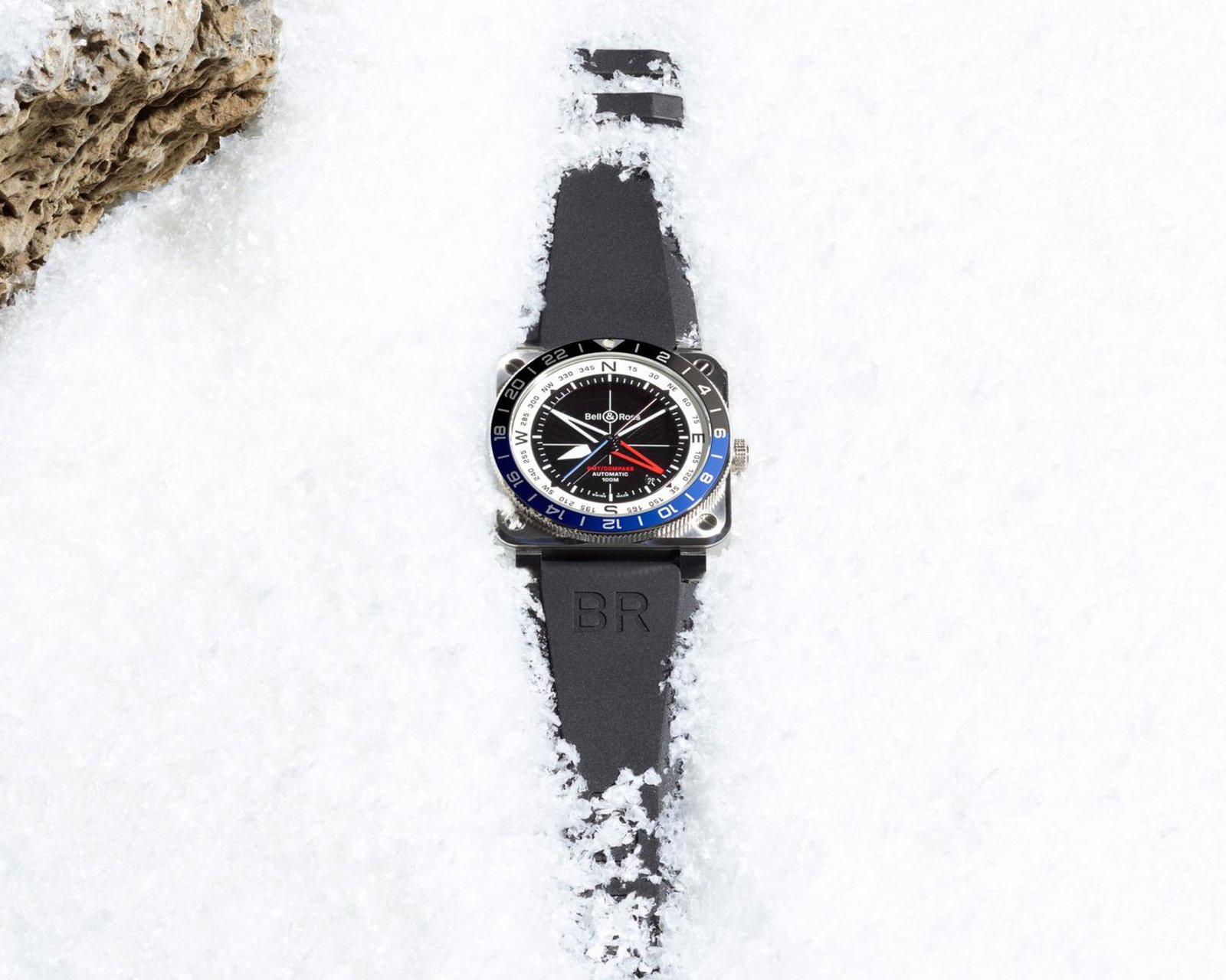 Bell & Ross BR-03 GMT Compass: Cockpit-Design und praxistaugliche GMT