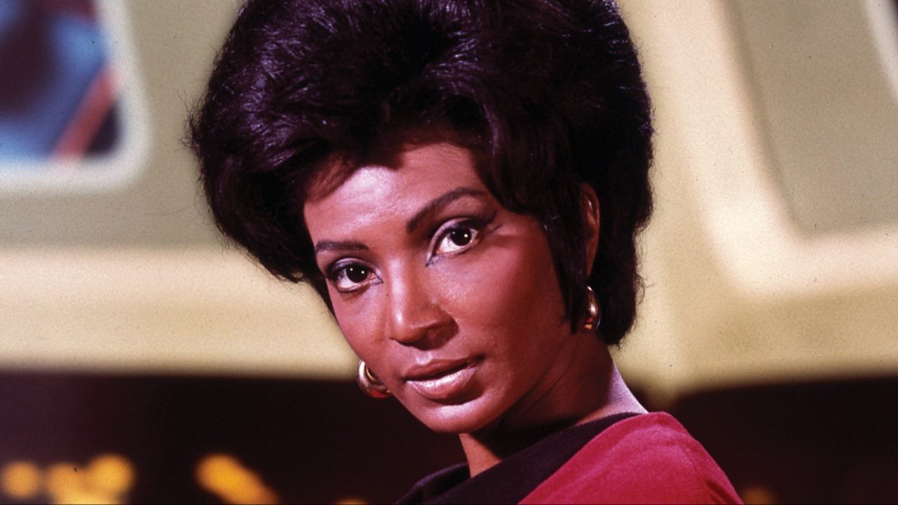Wenn Uhura zur Heldin wird: Threads of Destiny zwischen Zukunft und Bürgerrechtsbewegung Wenn Uhura zur Heldin wird: Threads of Destiny zwischen Zukunft und Bürgerrechtsbewegung